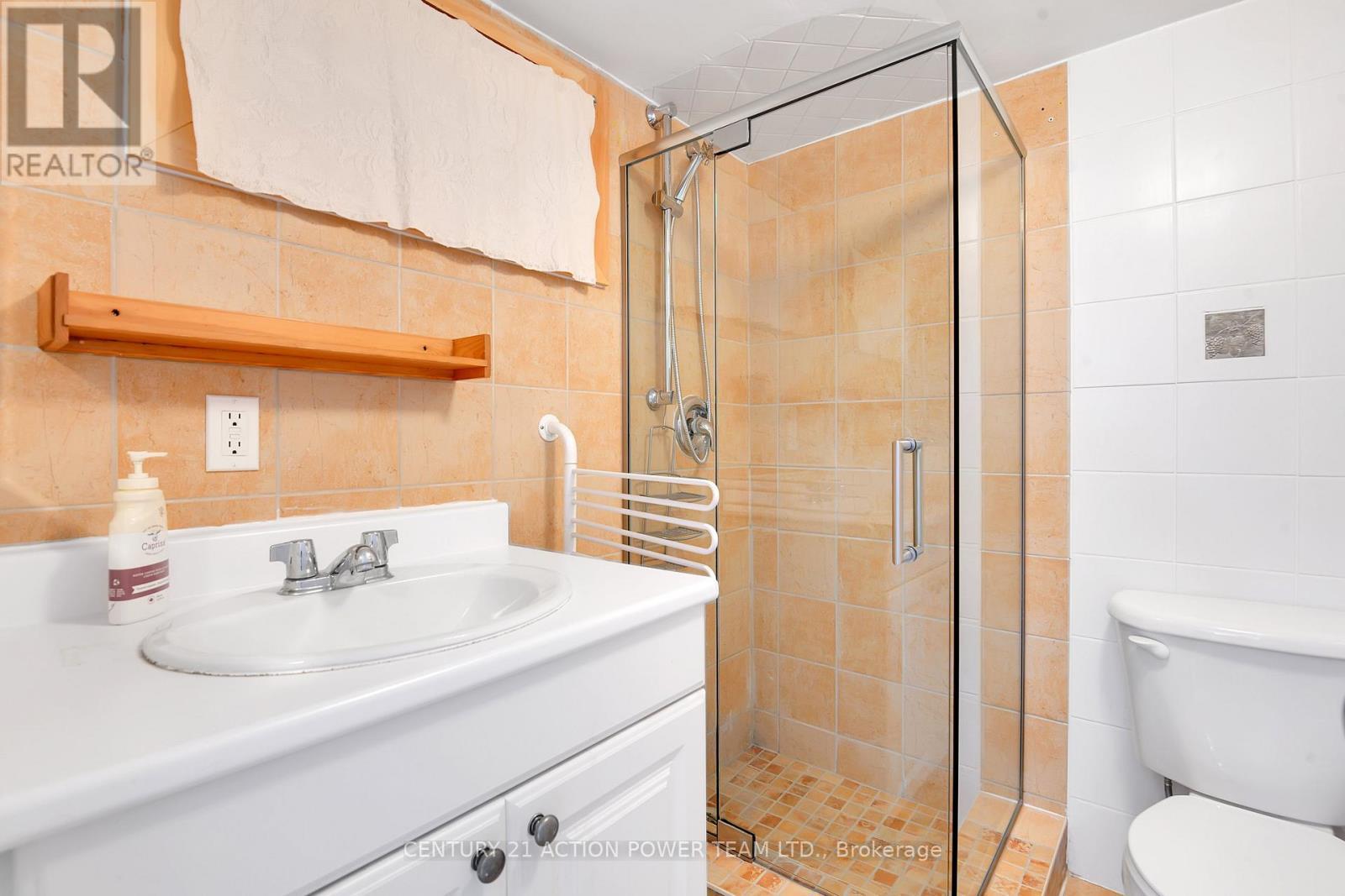 58 Vaughan Street, Ottawa, ON - Indoor Photo Showing Bathroom