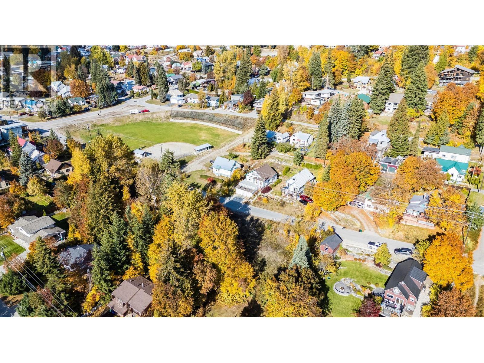 1873 Cook Avenue, Rossland, BC