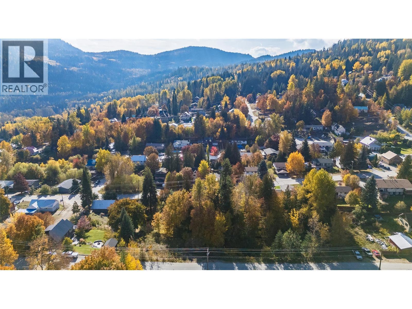 1873 Cook Avenue, Rossland, BC