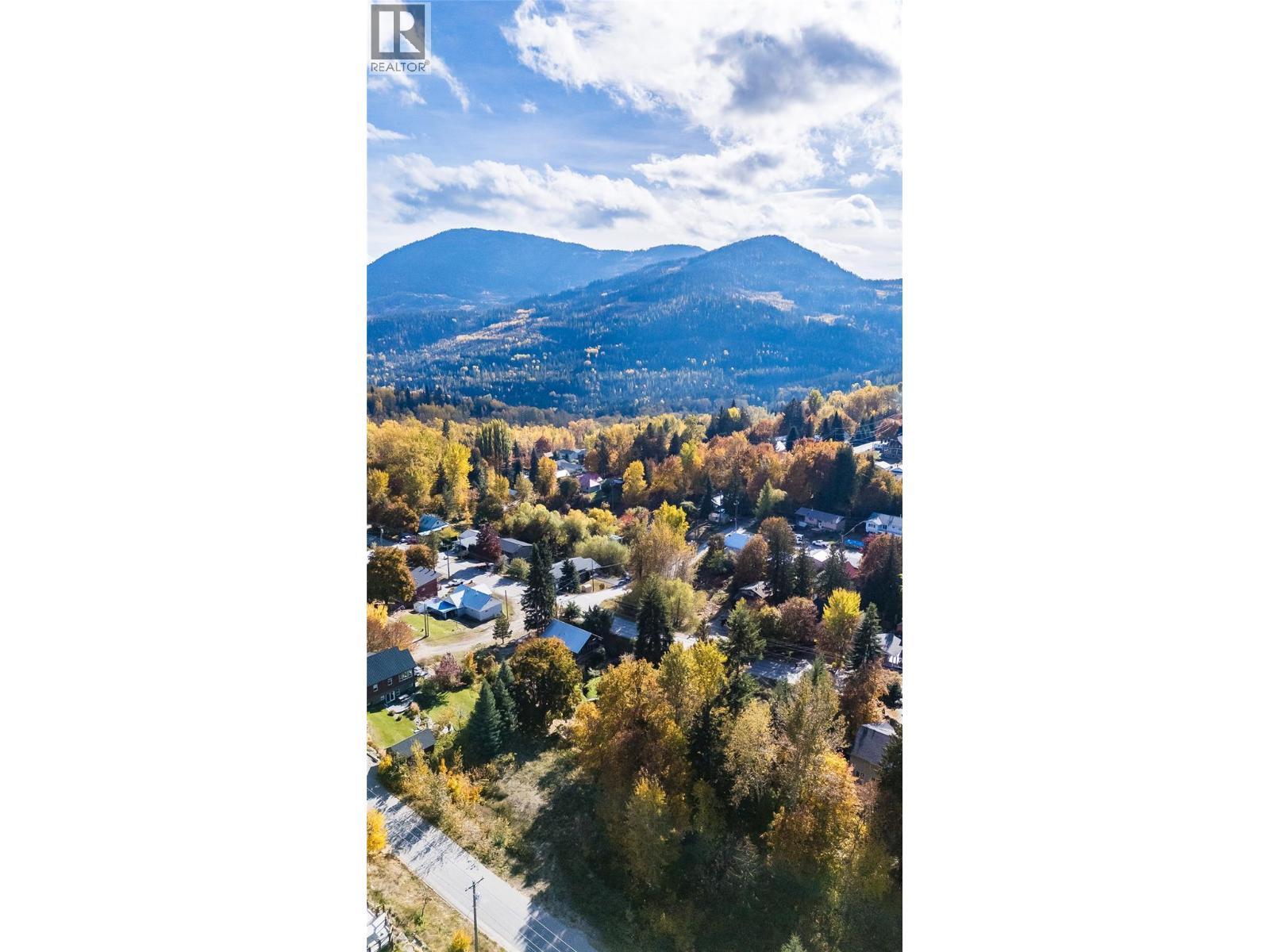 1873 Cook Avenue, Rossland, BC