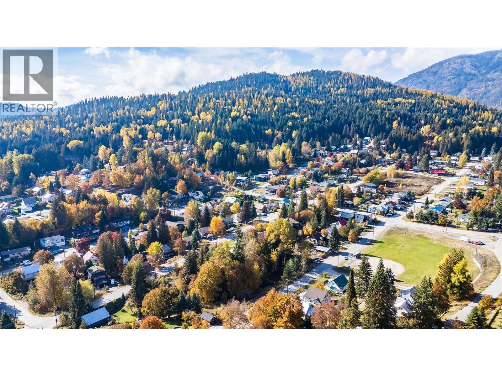1873 Cook Avenue, Rossland, BC