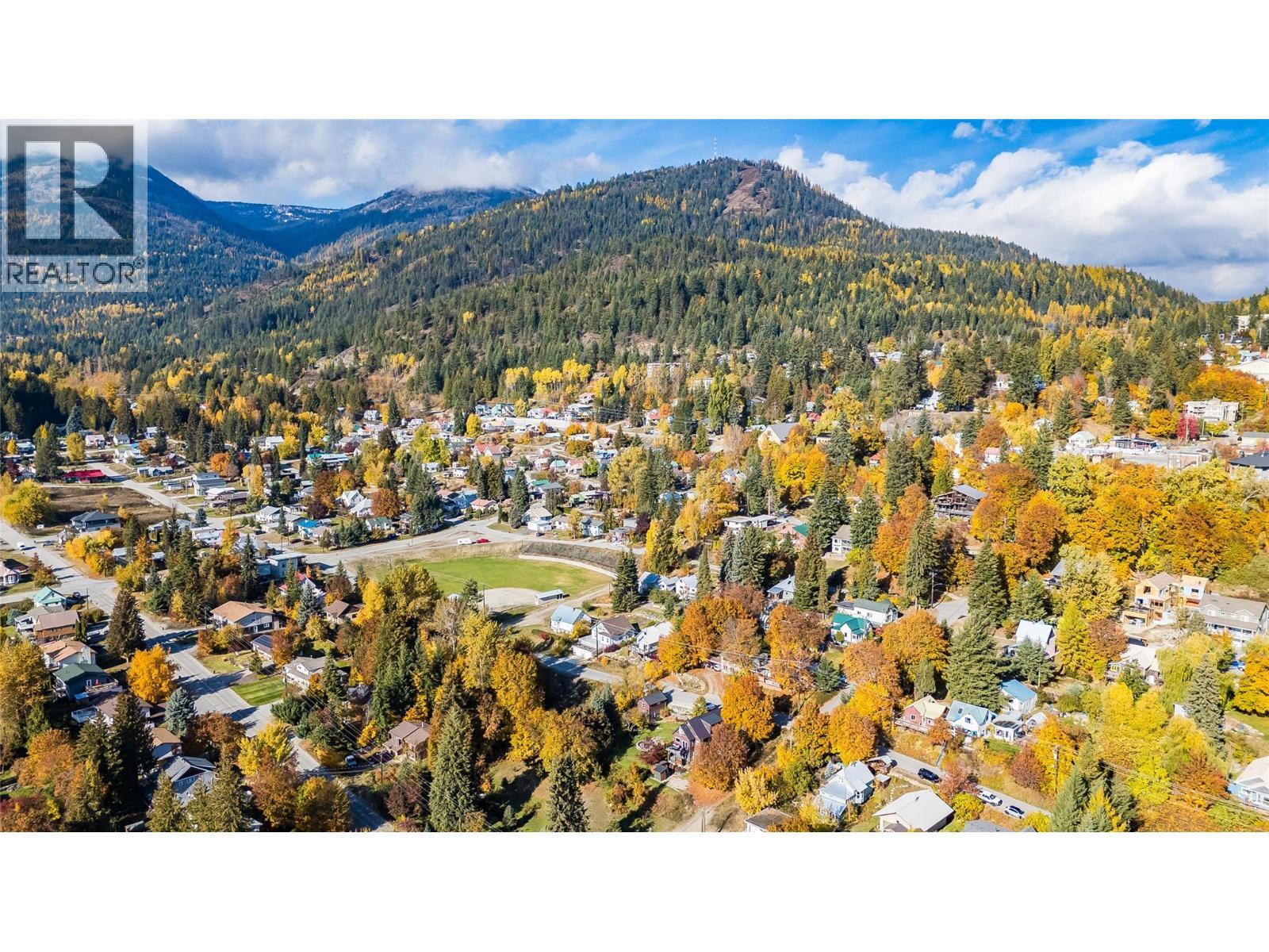 1873 Cook Avenue, Rossland, BC