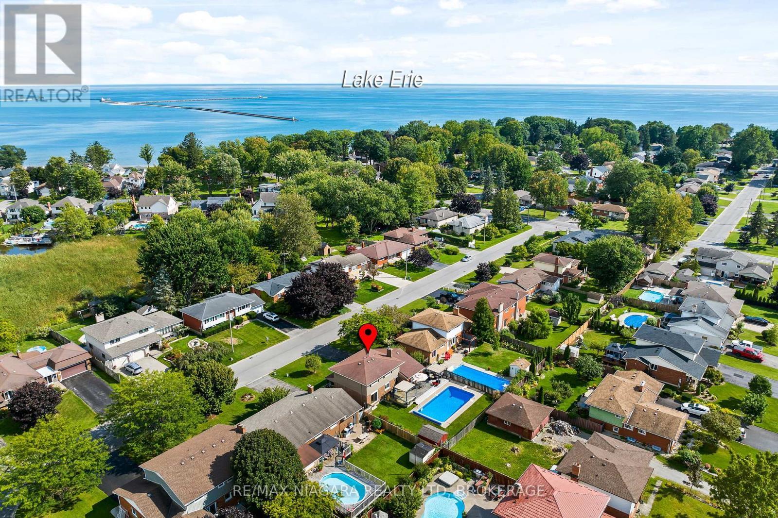 40 Gaspare Drive, Port Colborne (Sugarloaf), ON - Outdoor With Body Of Water With View