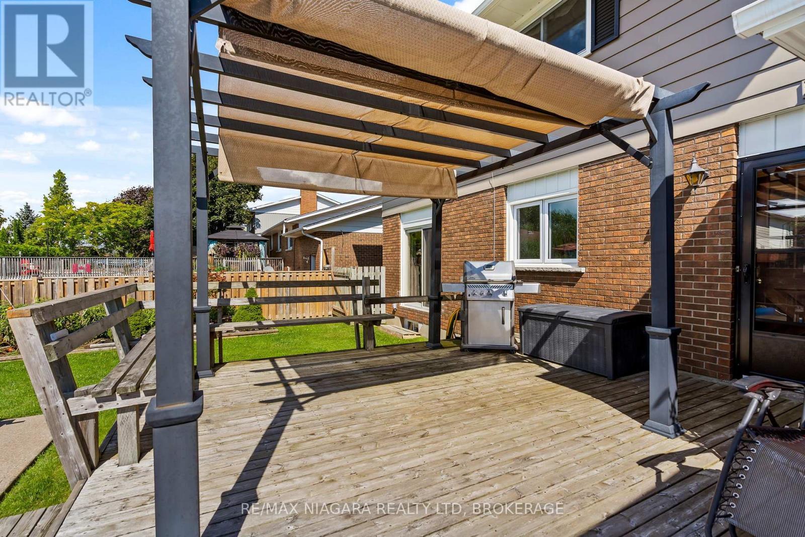 40 Gaspare Drive, Port Colborne (Sugarloaf), ON - Outdoor With Deck Patio Veranda With Exterior