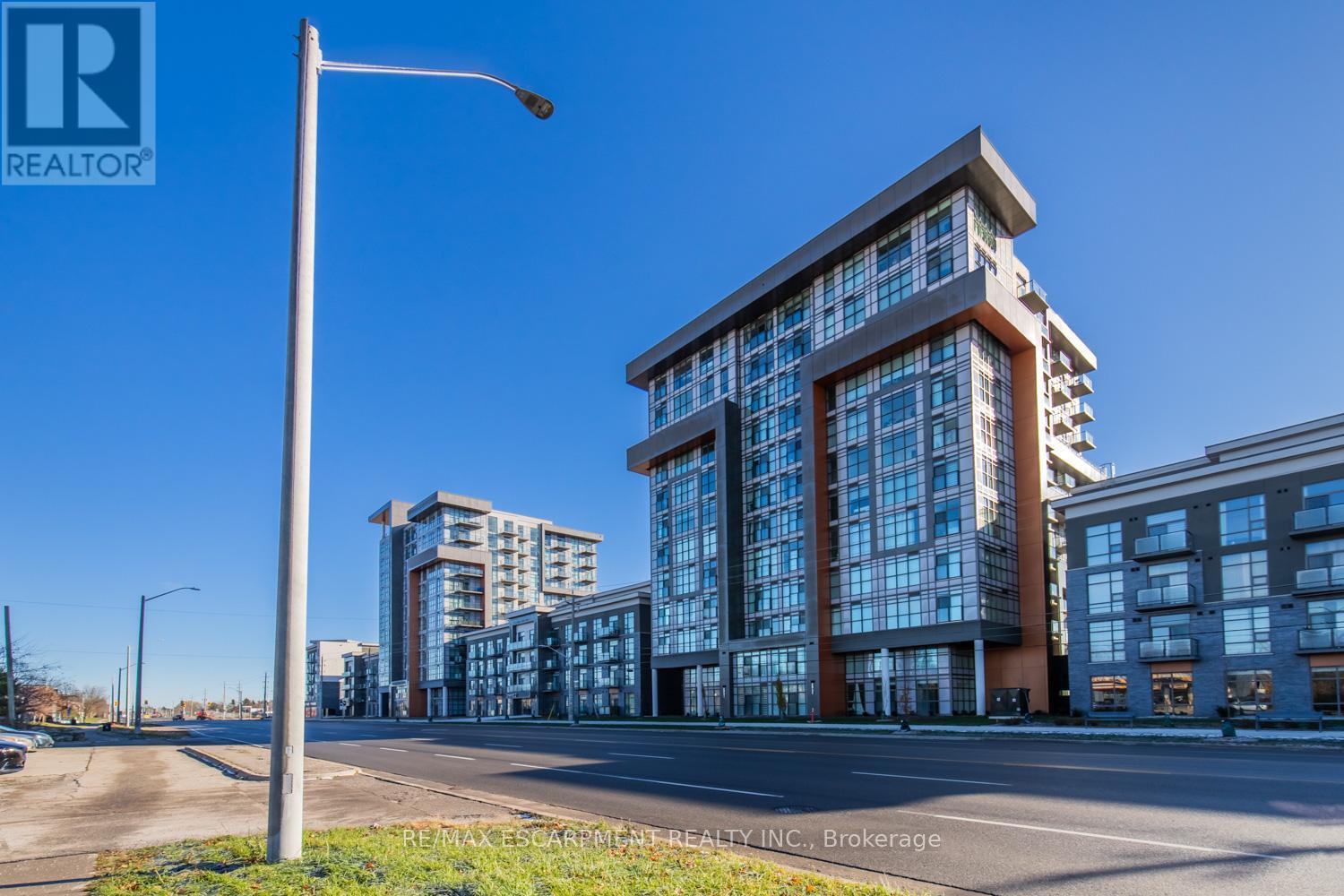 502 - 460 Dundas Street E, Hamilton, ON - Outdoor