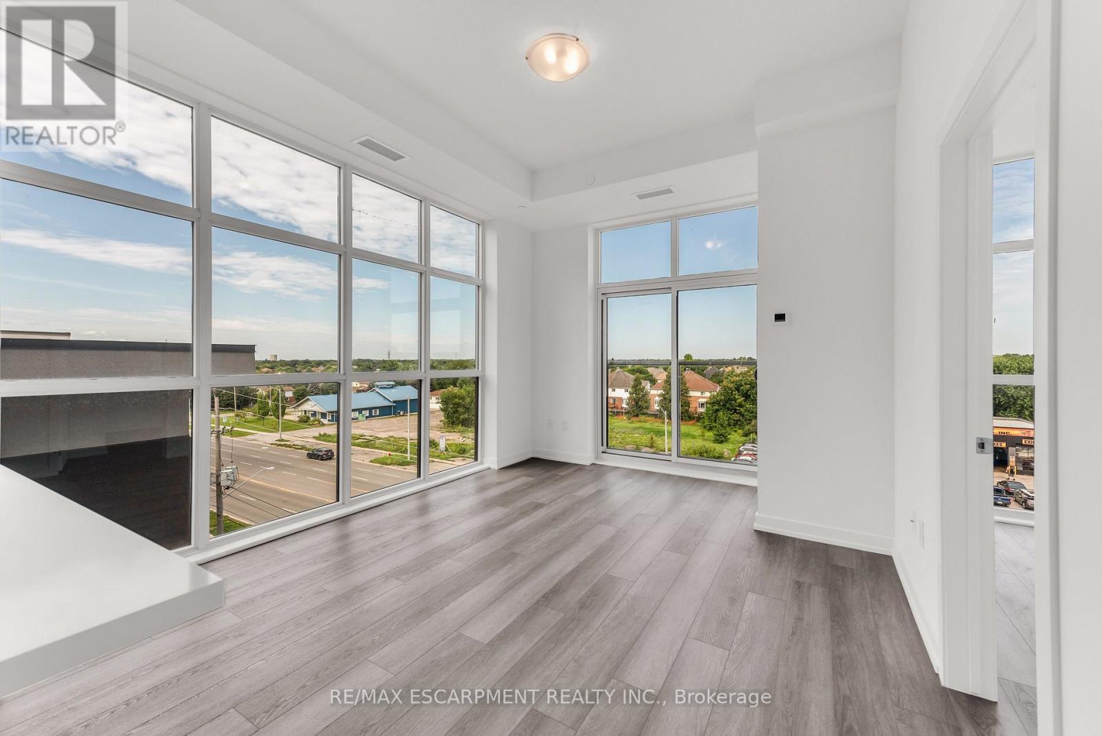 502 - 460 Dundas Street E, Hamilton, ON - Indoor Photo Showing Other Room