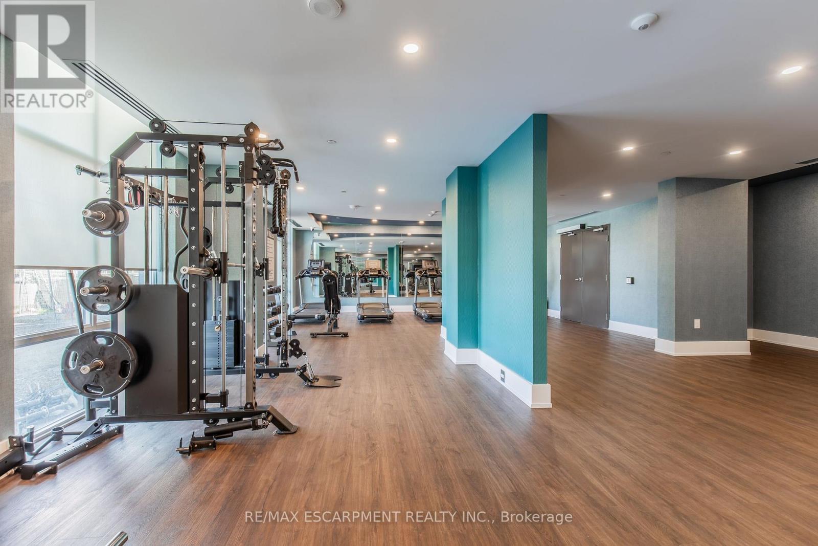 502 - 460 Dundas Street E, Hamilton, ON - Indoor Photo Showing Gym Room