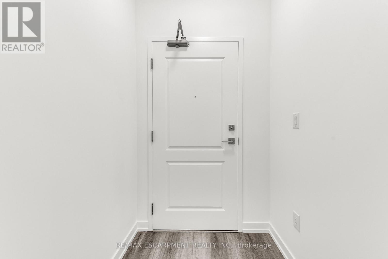 502 - 460 Dundas Street E, Hamilton, ON - Indoor Photo Showing Other Room