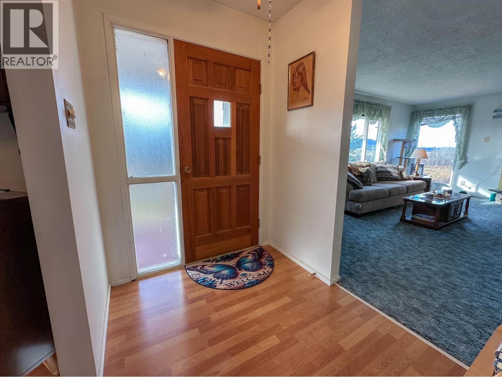 21900 E 16 Highway, Fort Fraser, BC - Indoor