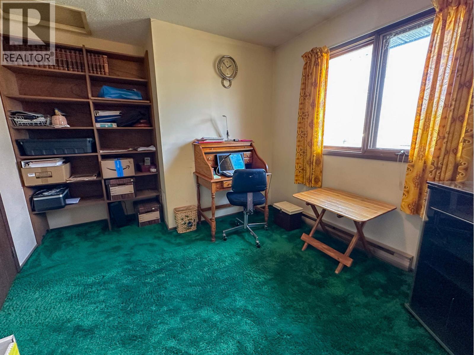 21900 E 16 Highway, Fort Fraser, BC - Indoor