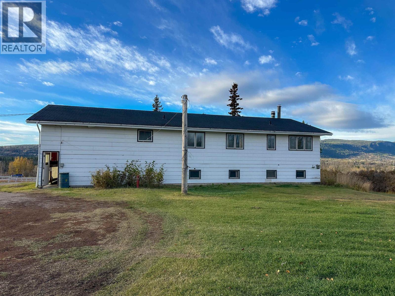 21900 E 16 Highway, Fort Fraser, BC - Outdoor