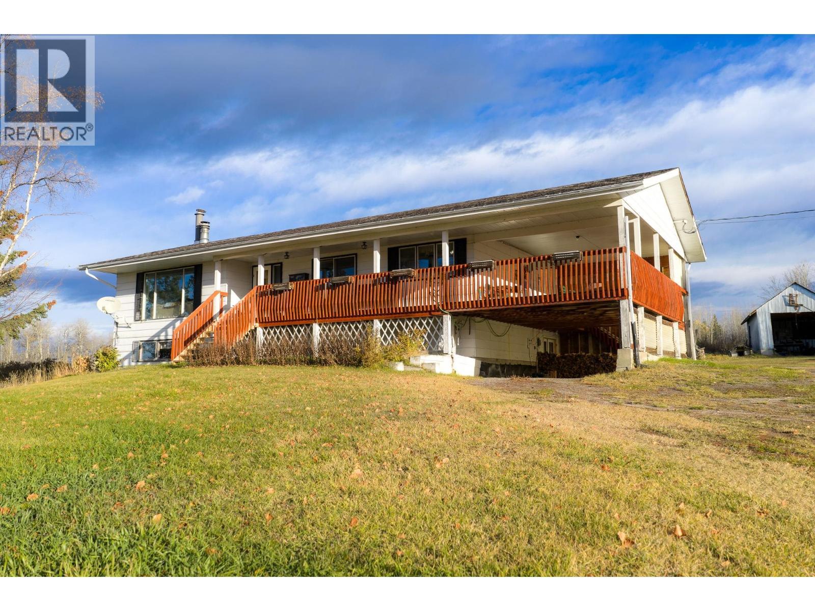 21900 E 16 Highway, Fort Fraser, BC - Outdoor With Deck Patio Veranda