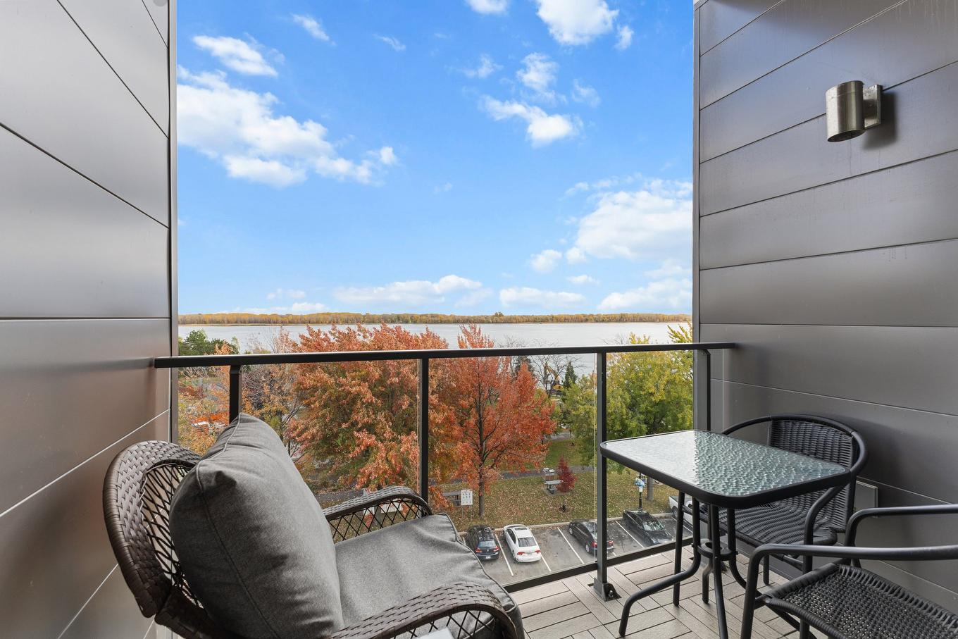Balcon - 519-11310 Rue Notre-Dame E., Montréal-Est, QC - Outdoor With Balcony With Exterior