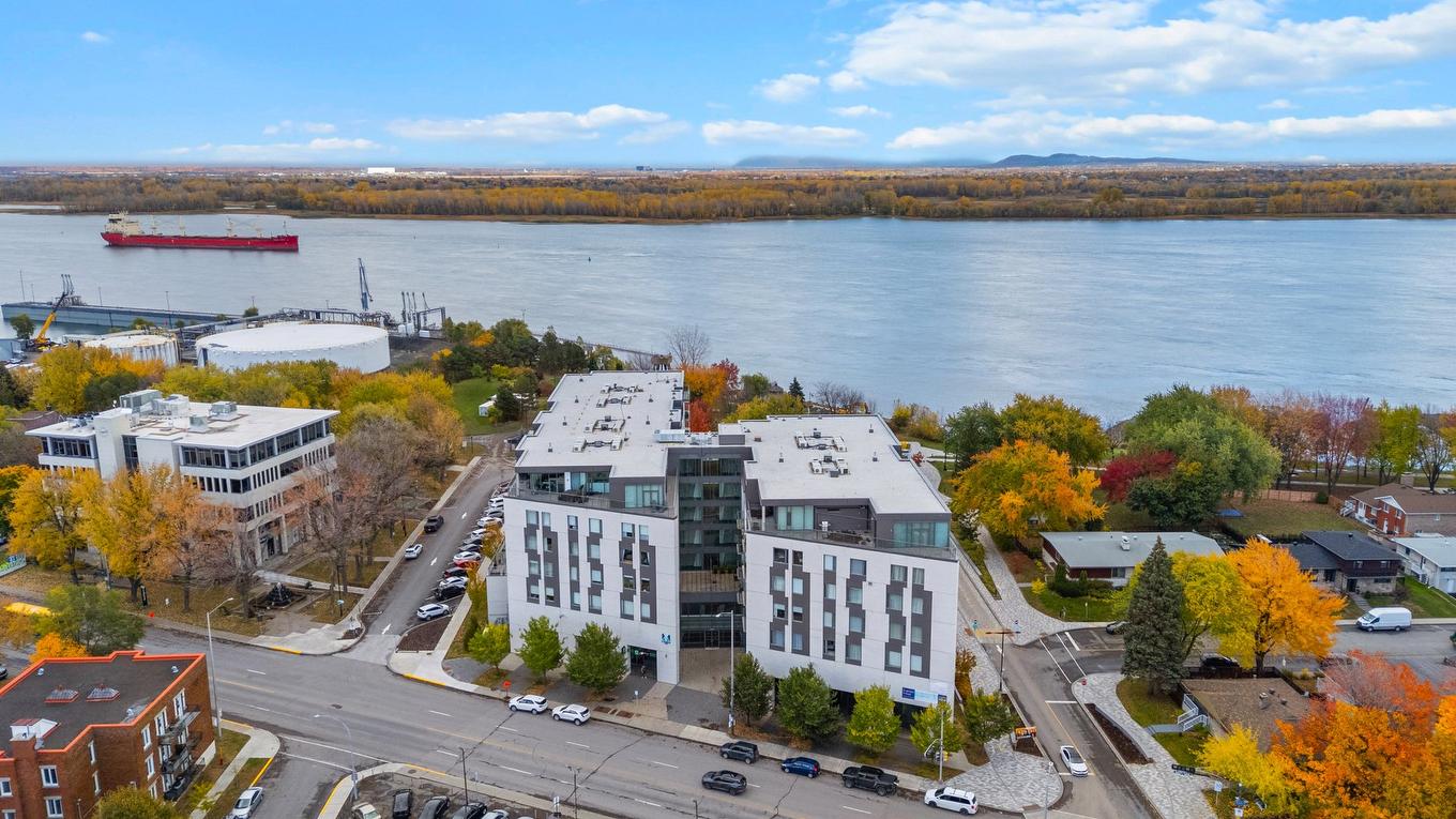 Photo aérienne - 519-11310 Rue Notre-Dame E., Montréal-Est, QC - Outdoor With Body Of Water With View