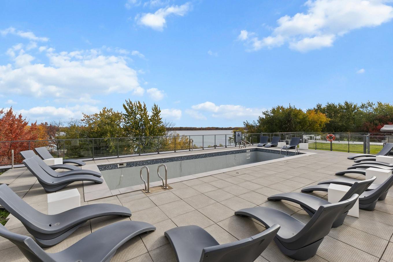 Autre - 519-11310 Rue Notre-Dame E., Montréal-Est, QC - Outdoor