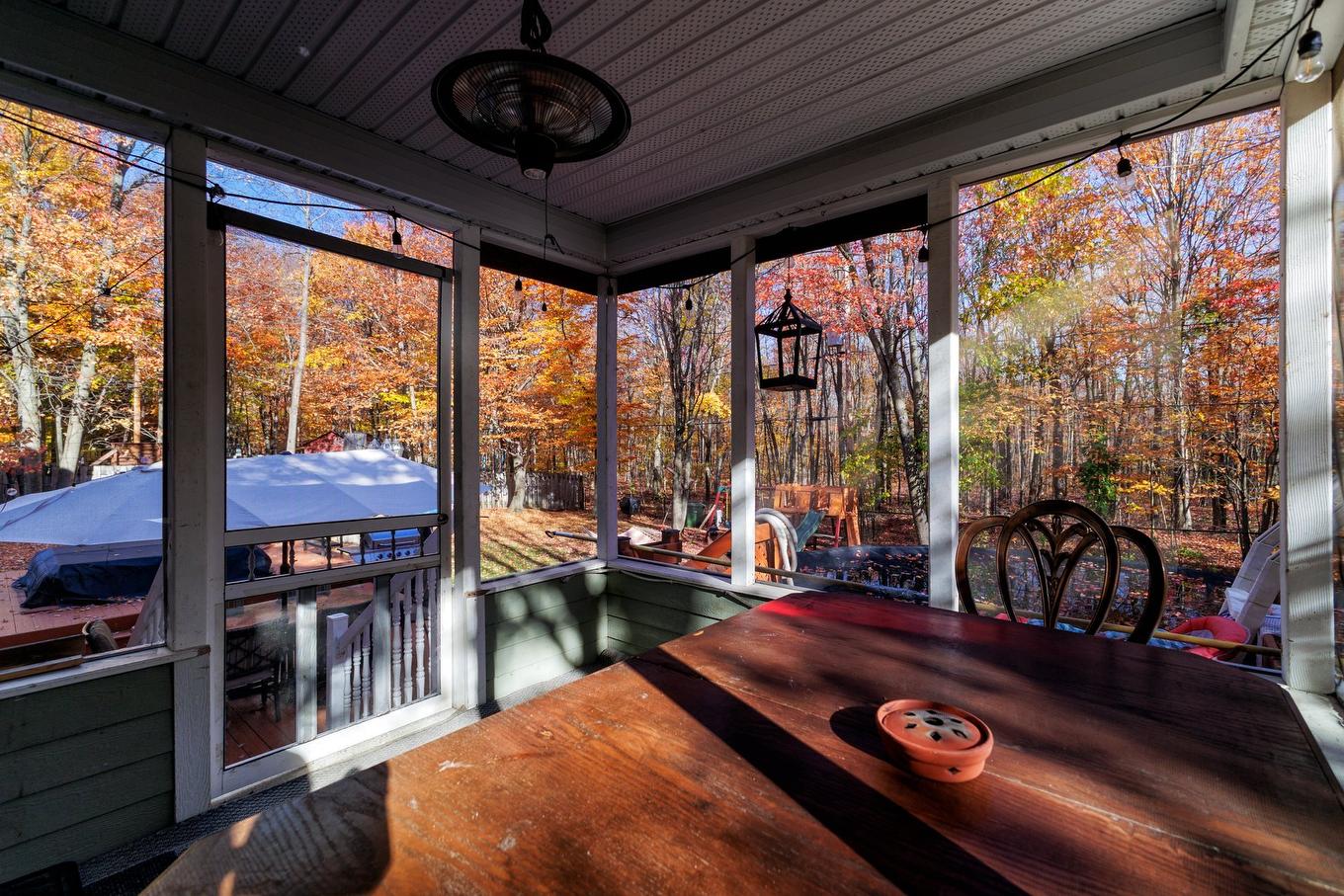 Backyard - 623 Rue De L'Estérel, Saint-Lazare, QC - Photo Showing Other Room