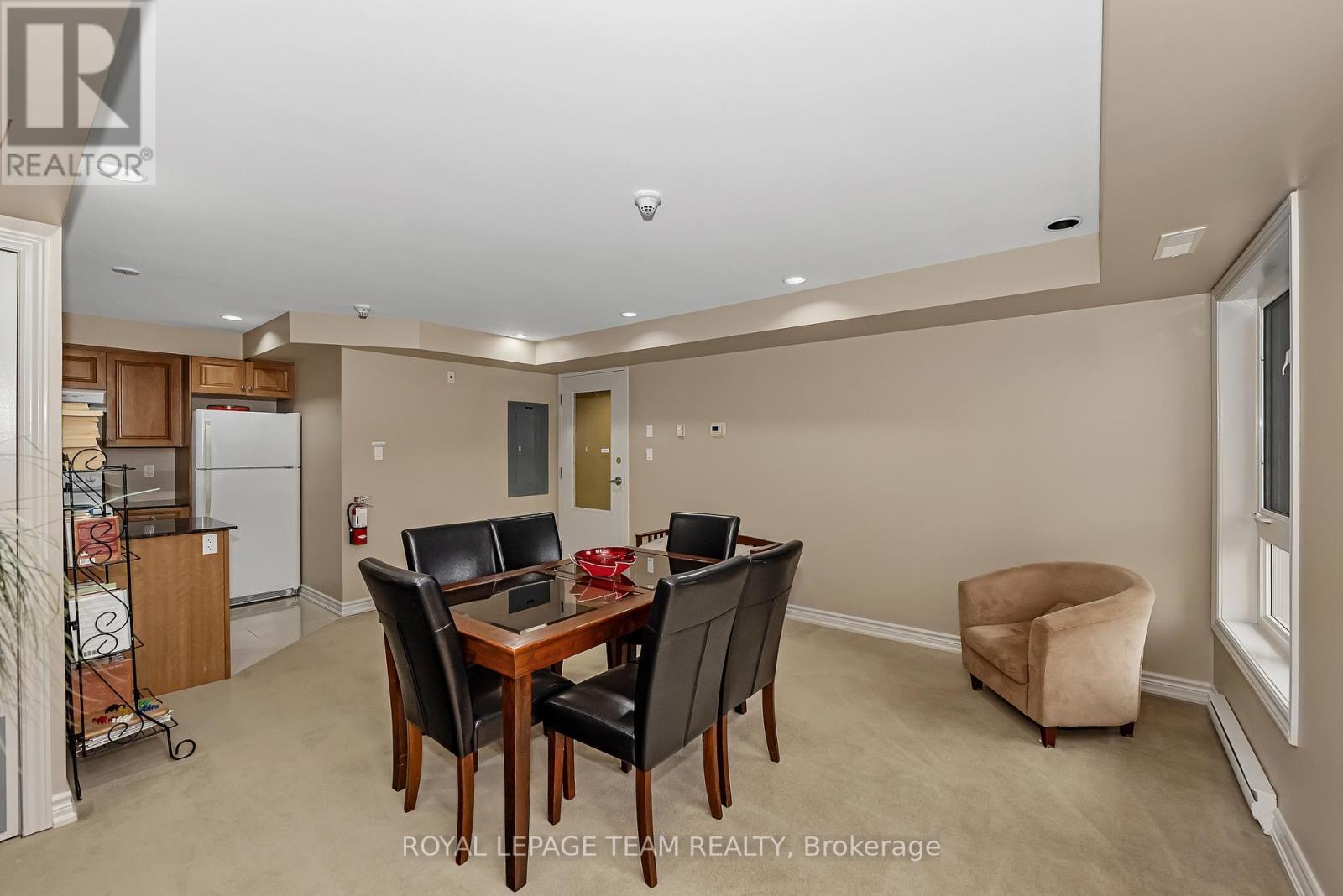 206 - 14 Norice Street, Ottawa, ON - Indoor Photo Showing Dining Room