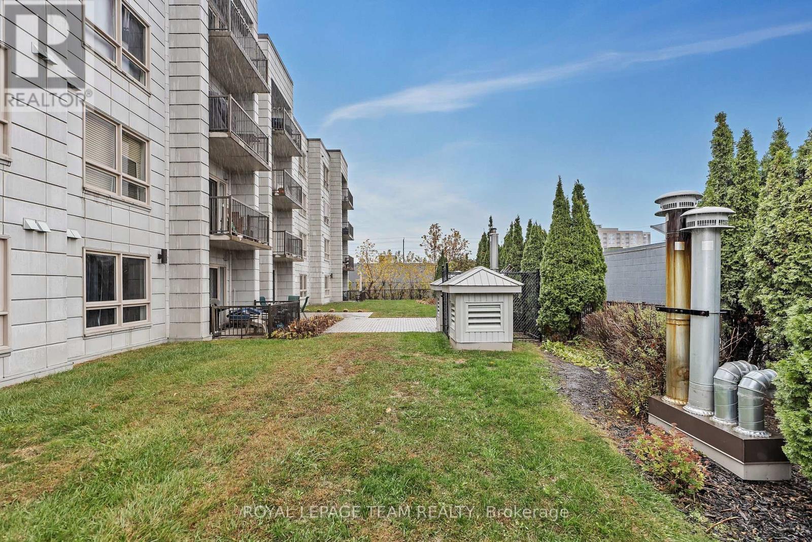 206 - 14 Norice Street, Ottawa, ON - Outdoor