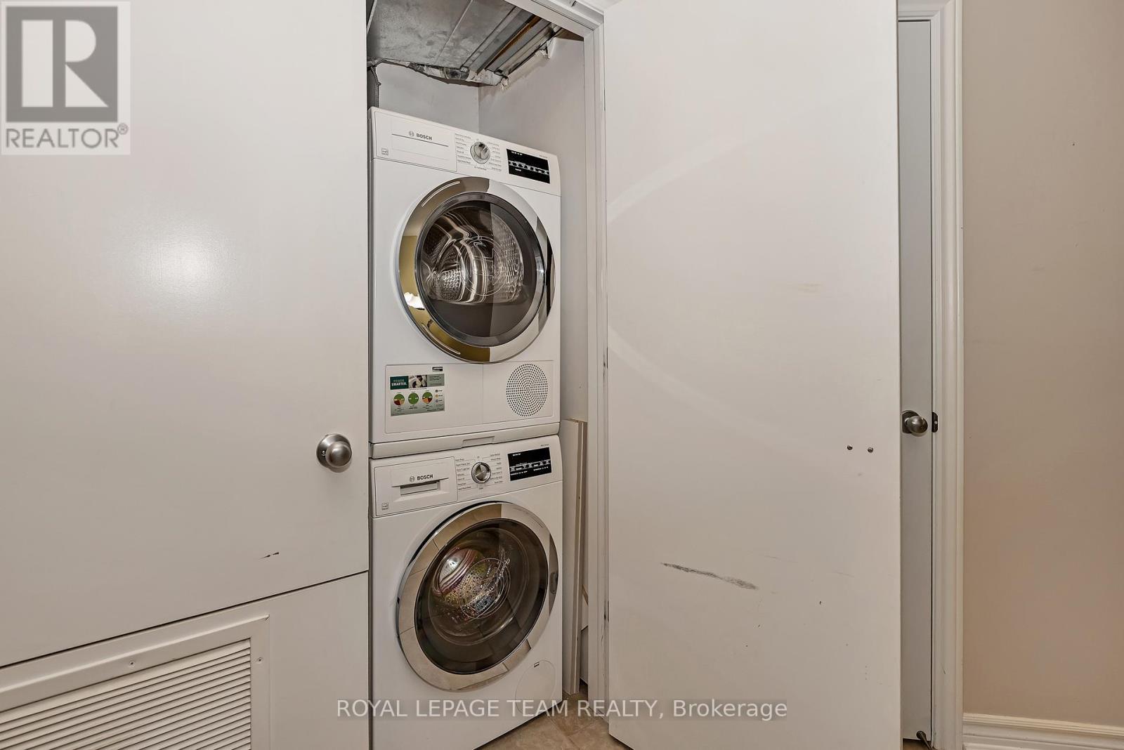206 - 14 Norice Street, Ottawa, ON - Indoor Photo Showing Laundry Room