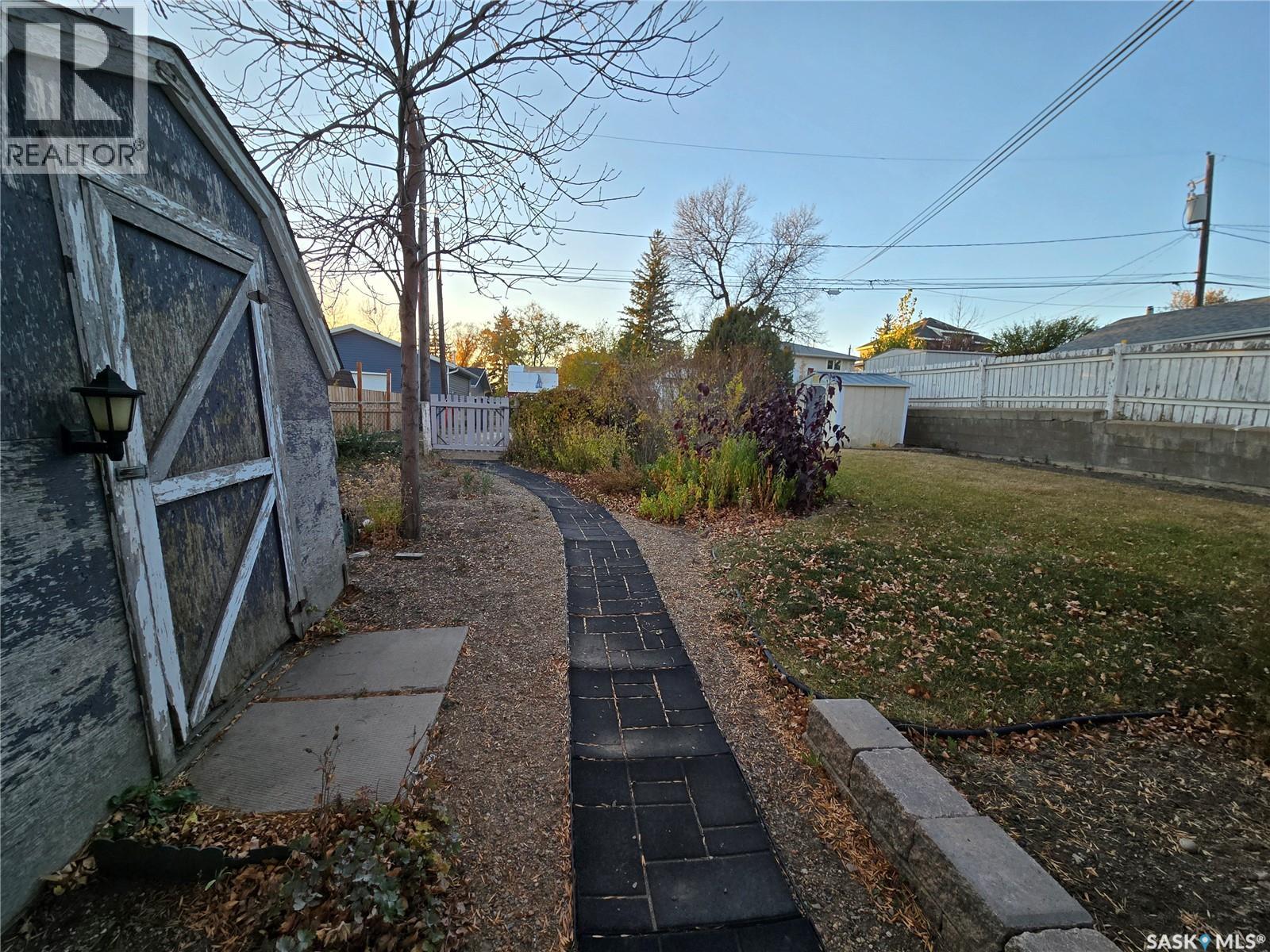 446 2Nd Avenue Nw, Swift Current, SK - Outdoor