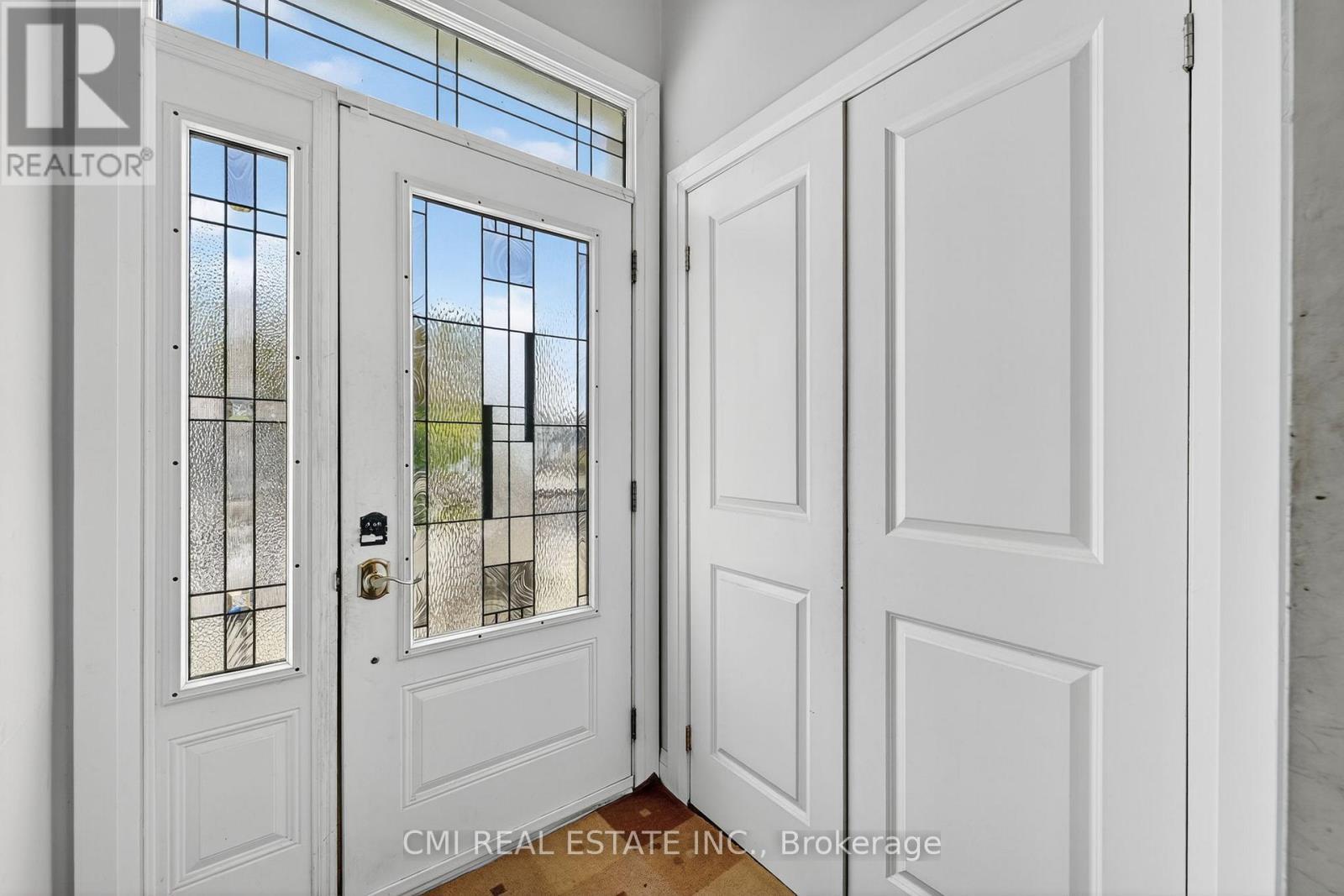 22 Jeavons Avenue, Toronto, ON - Indoor Photo Showing Other Room