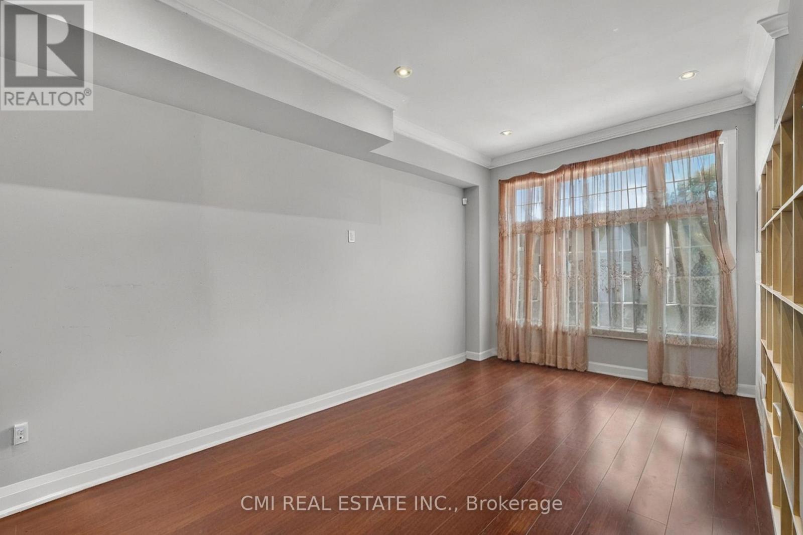 22 Jeavons Avenue, Toronto, ON - Indoor Photo Showing Other Room