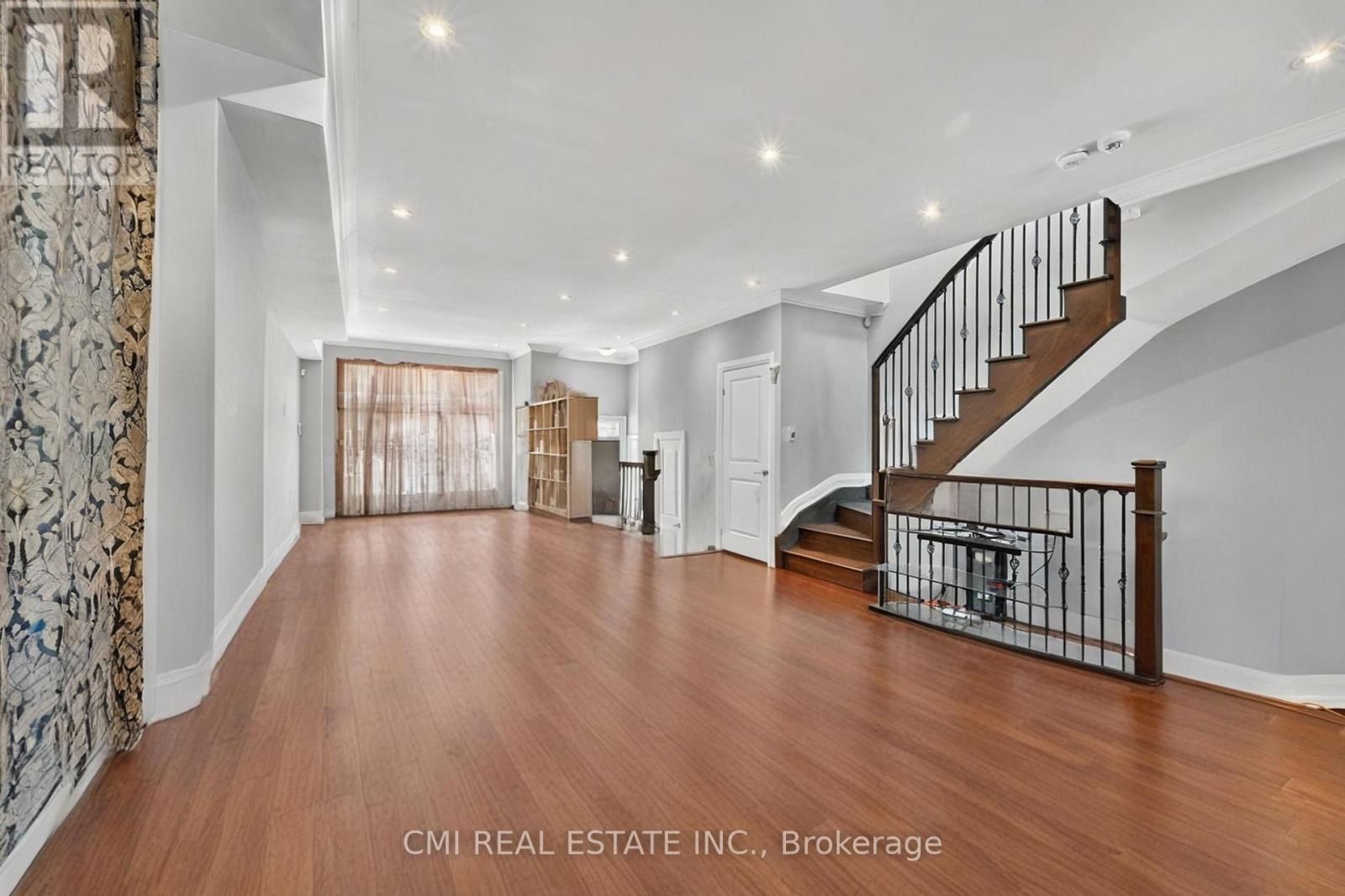 22 Jeavons Avenue, Toronto, ON - Indoor Photo Showing Other Room