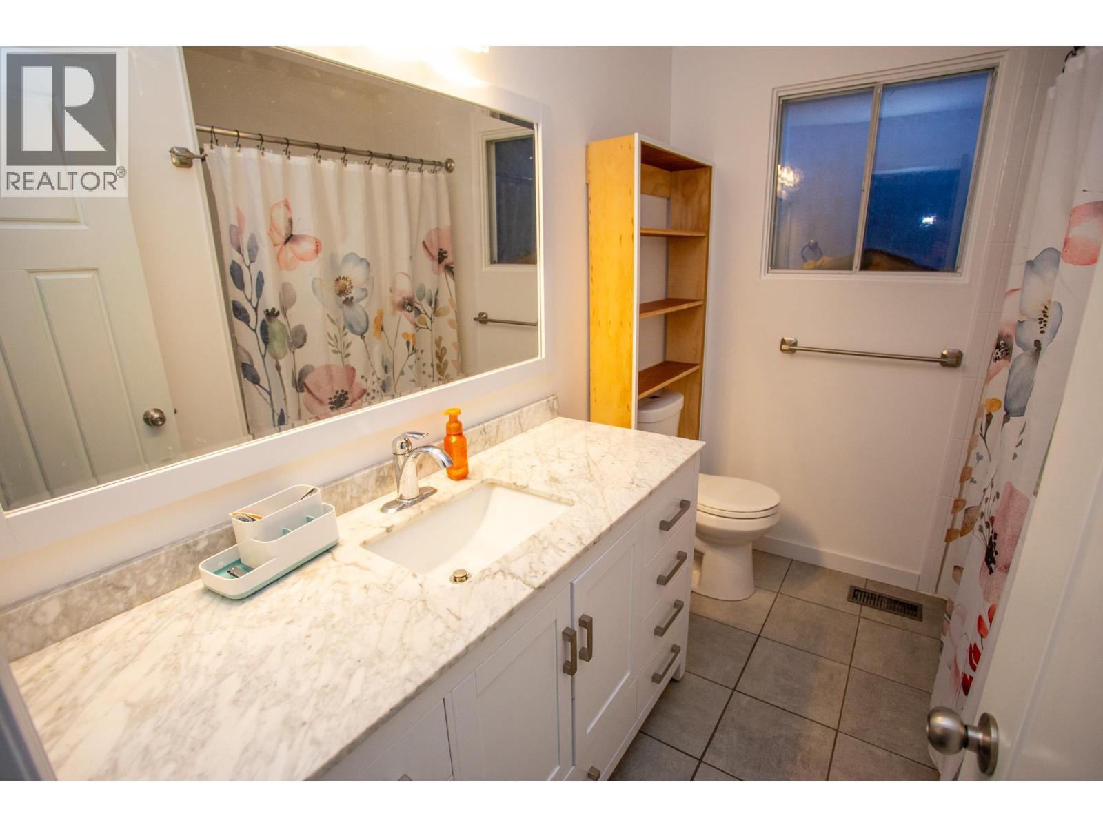 7386 Imperial Place, Prince George, BC - Indoor Photo Showing Bathroom