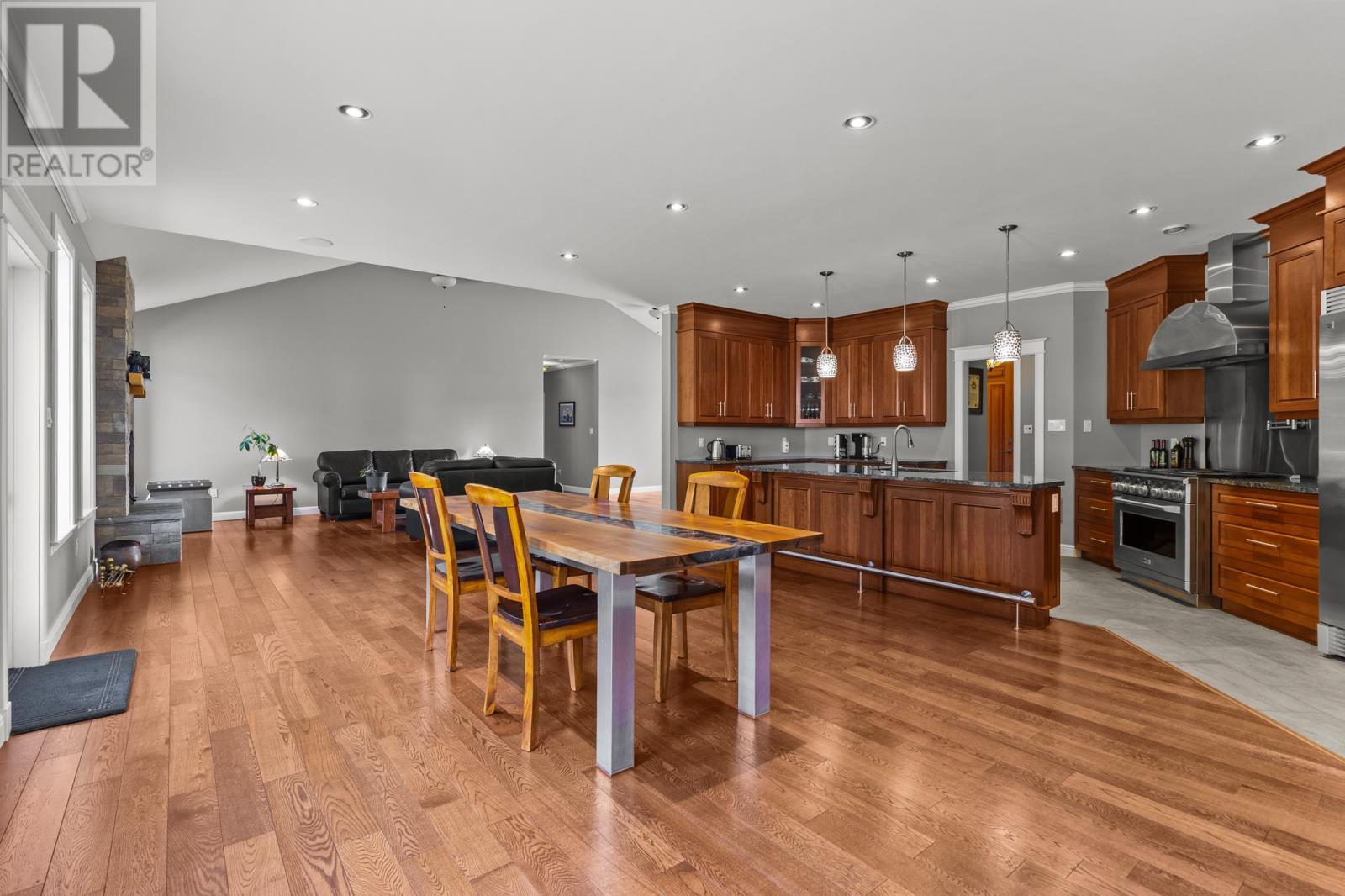 420 Maddox Cove Road, St John'S, NL - Indoor Photo Showing Other Room