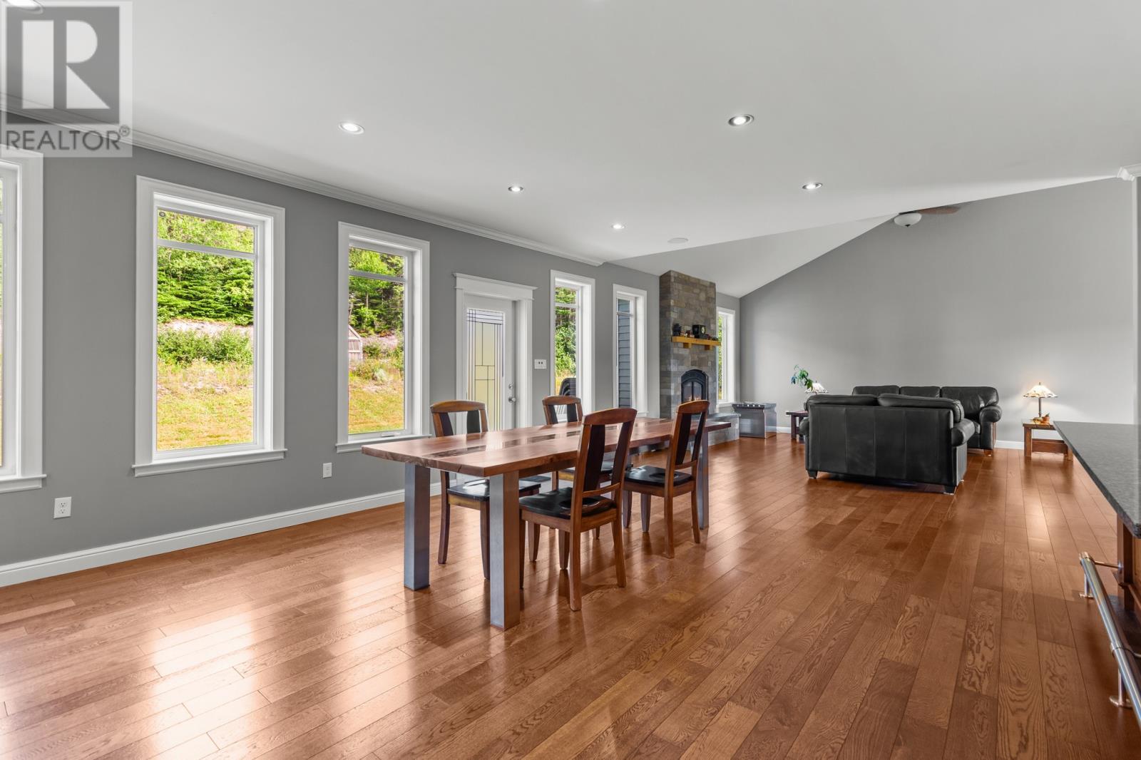 420 Maddox Cove Road, St John'S, NL - Indoor Photo Showing Dining Room