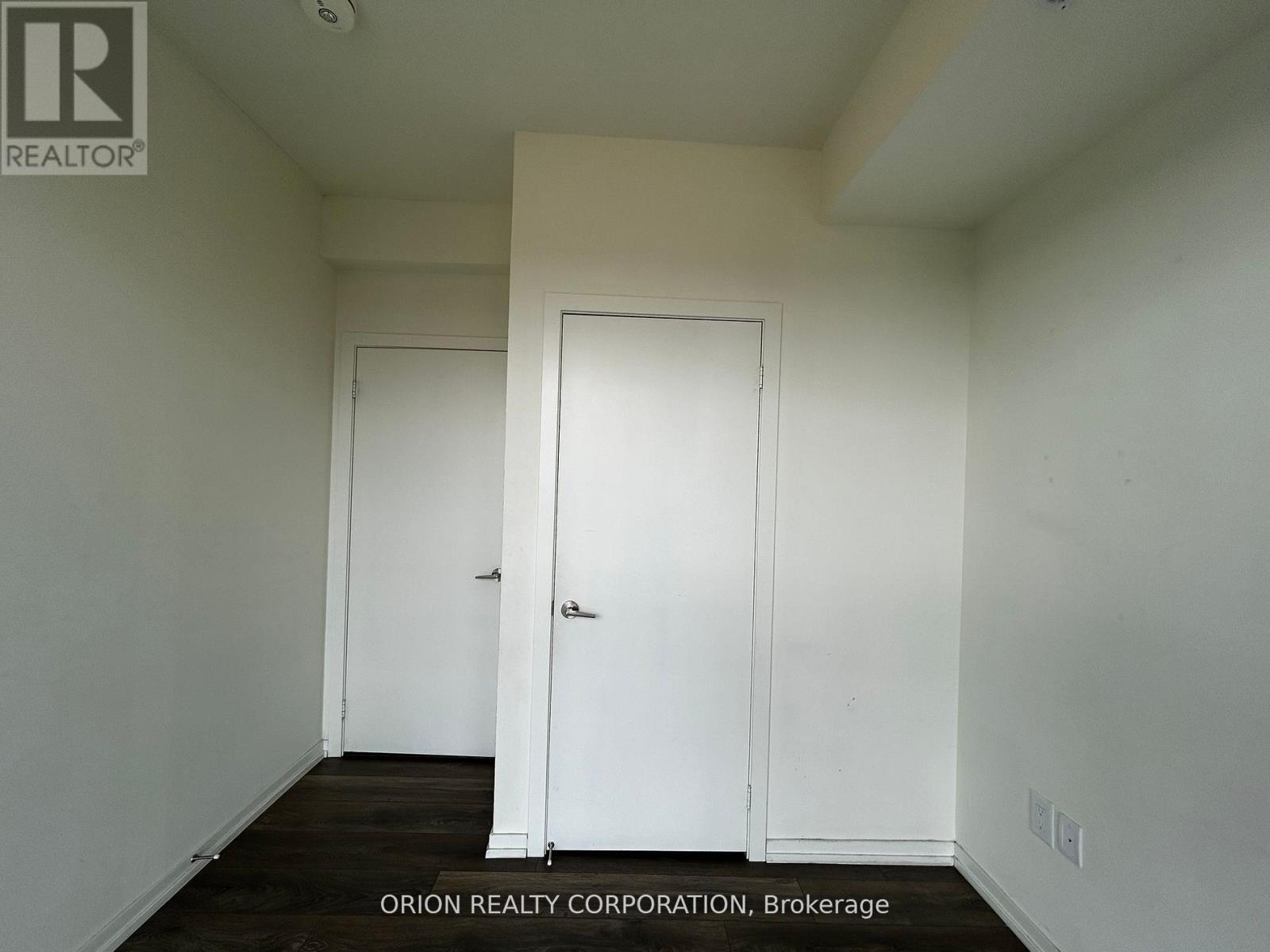 906 - 3237 Bayview Avenue, Toronto, ON - Indoor Photo Showing Other Room