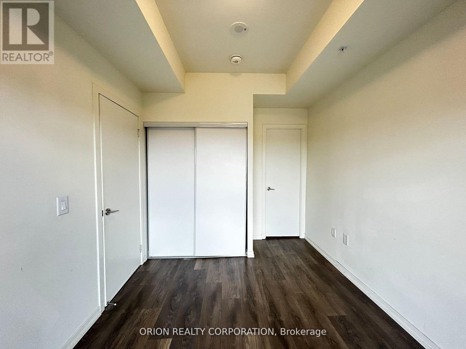 906 - 3237 Bayview Avenue, Toronto, ON - Indoor Photo Showing Other Room