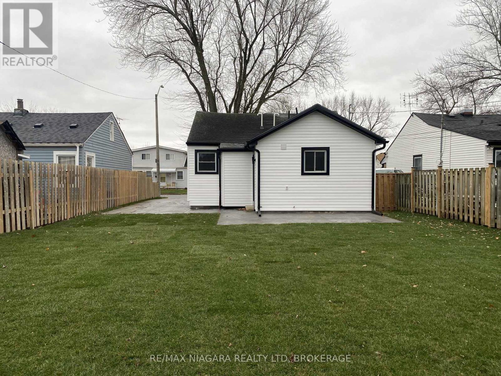 6159 Cadham Street, Niagara Falls (Arad/Fallsview), ON - Outdoor