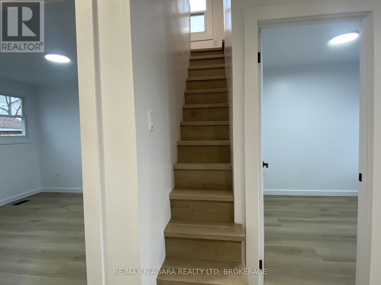 6159 Cadham Street, Niagara Falls (Arad/Fallsview), ON - Indoor Photo Showing Other Room