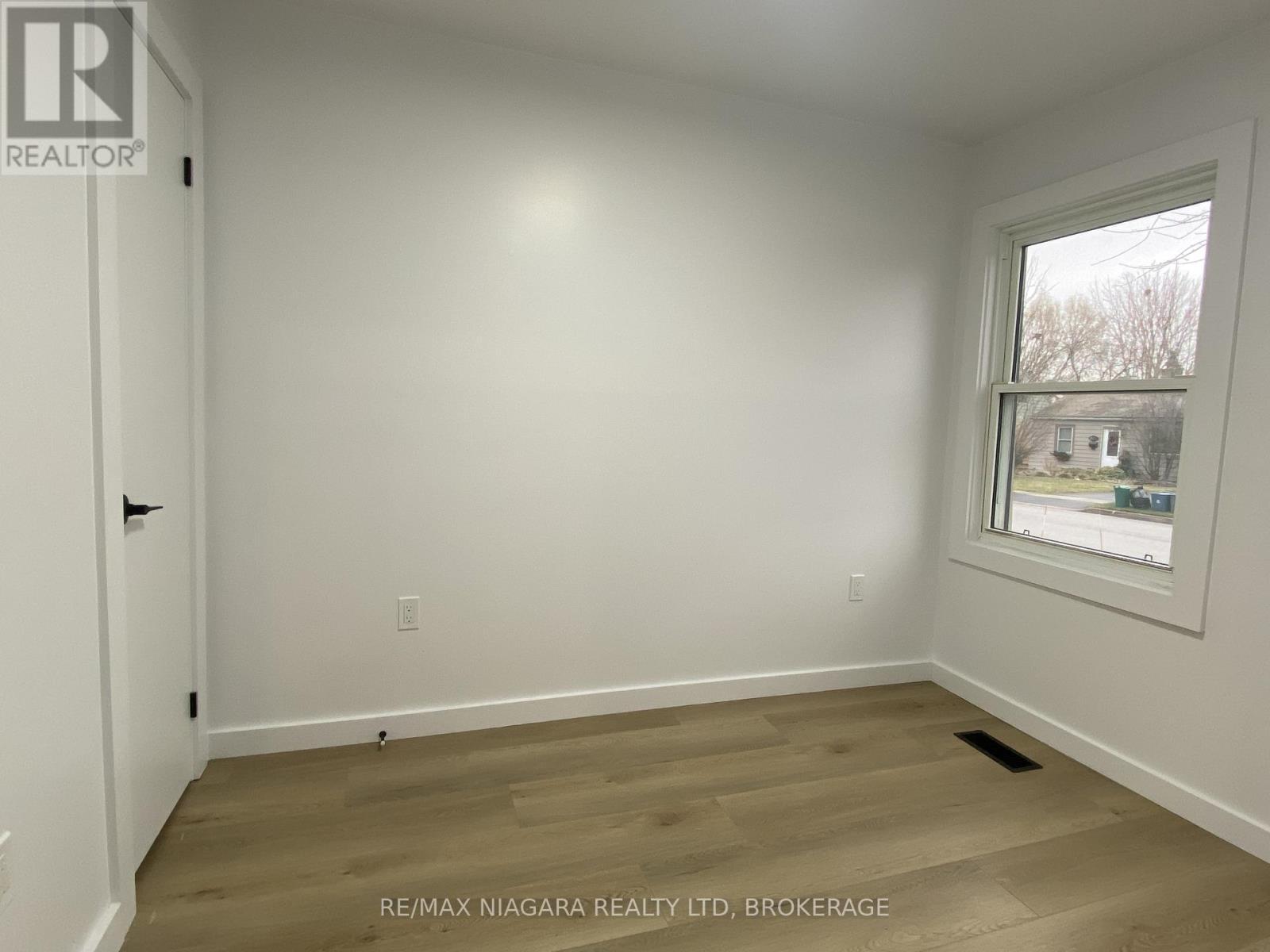 6159 Cadham Street, Niagara Falls (Arad/Fallsview), ON - Indoor Photo Showing Other Room