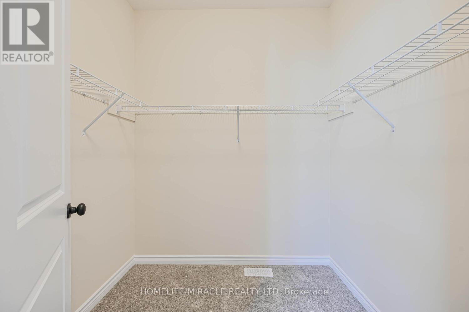 16 Munn Crescent, Brant, ON - Indoor With Storage