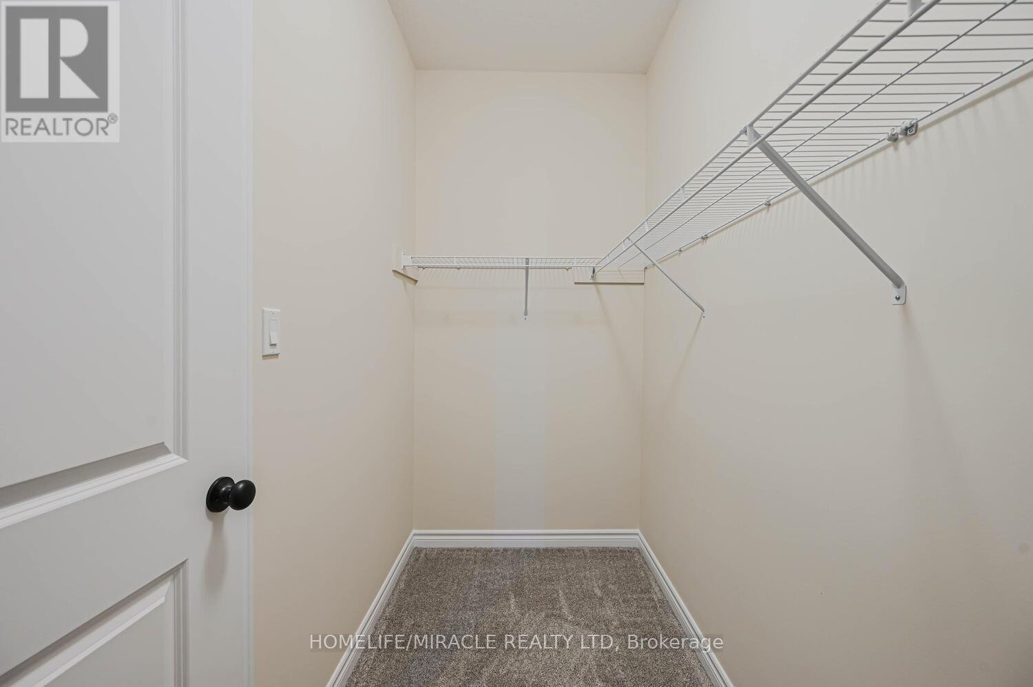 16 Munn Crescent, Brant, ON - Indoor With Storage