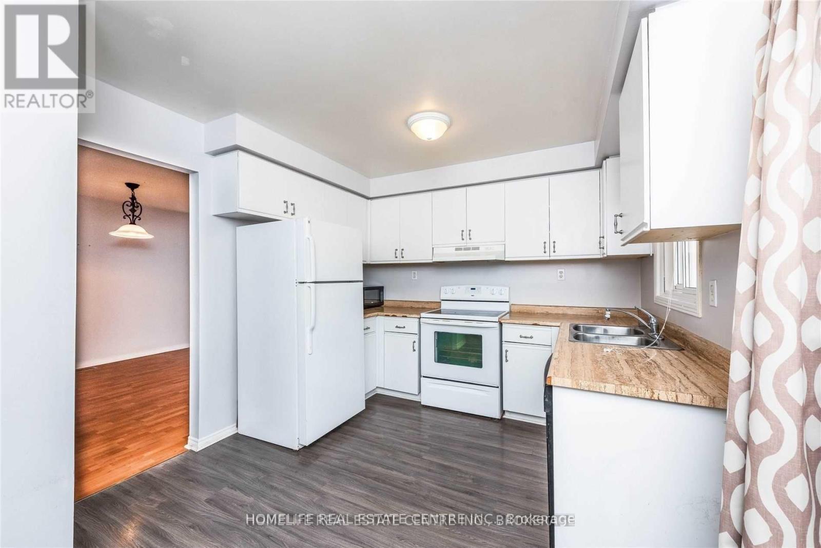 79 Hart Boulevard S, Clarington, ON - Indoor Photo Showing Kitchen With Double Sink