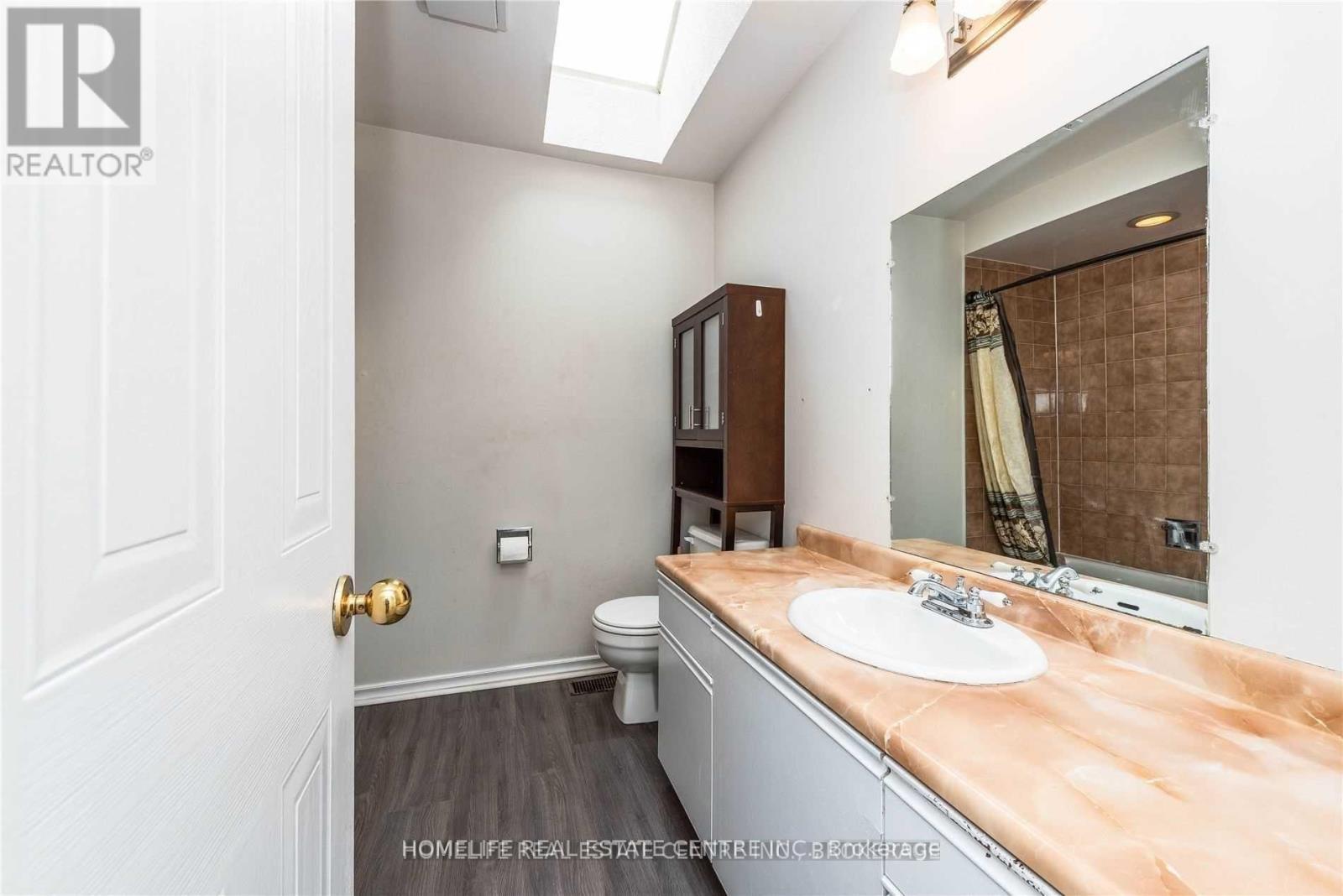 79 Hart Boulevard S, Clarington, ON - Indoor Photo Showing Bathroom