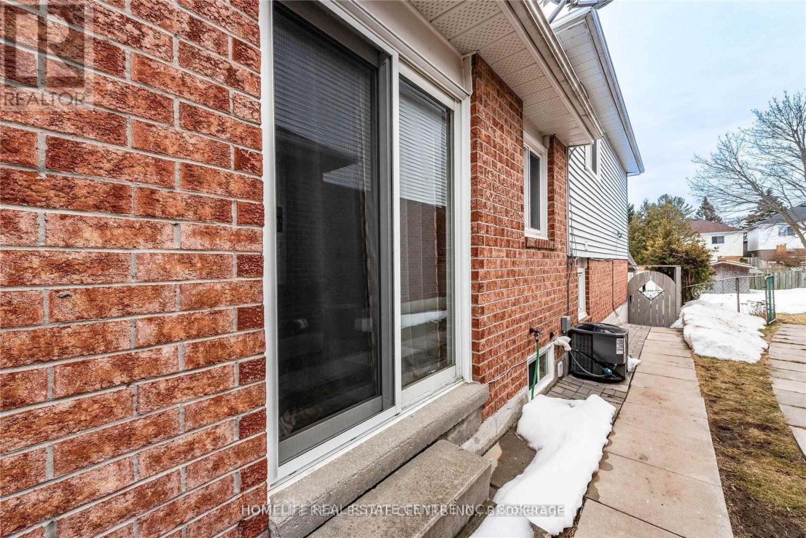 79 Hart Boulevard S, Clarington, ON - Outdoor
