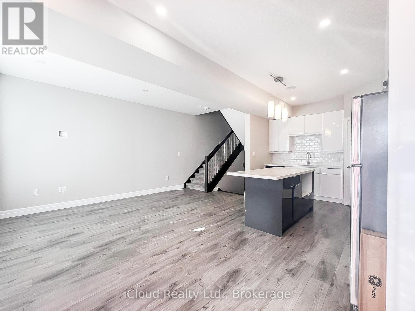 44 - 811 Sarnia Road, London North, ON