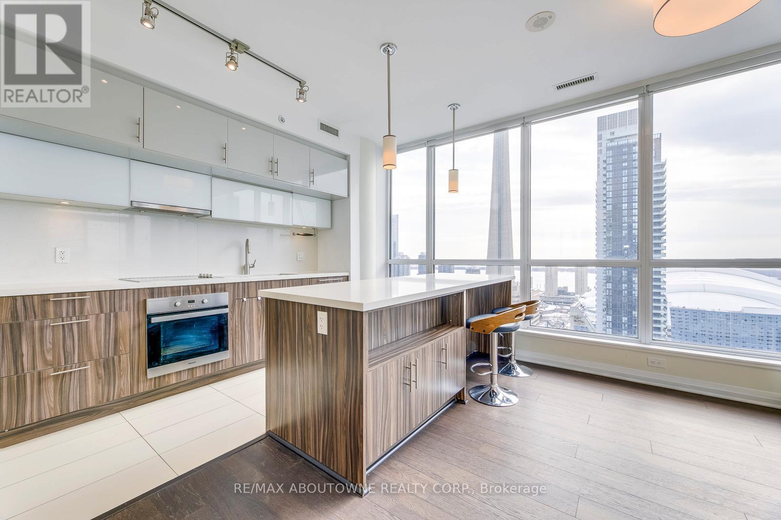 2908 - 8 Mercer Street, Toronto, ON - Indoor Photo Showing Kitchen