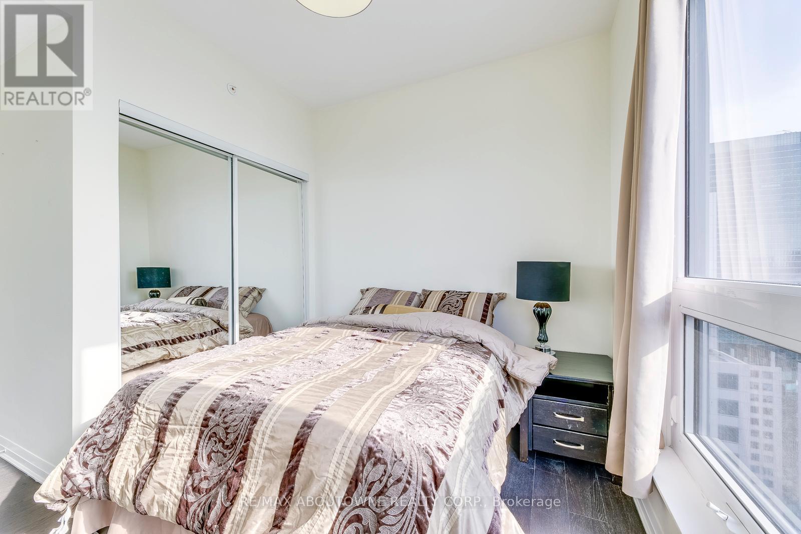 2908 - 8 Mercer Street, Toronto, ON - Indoor Photo Showing Bedroom