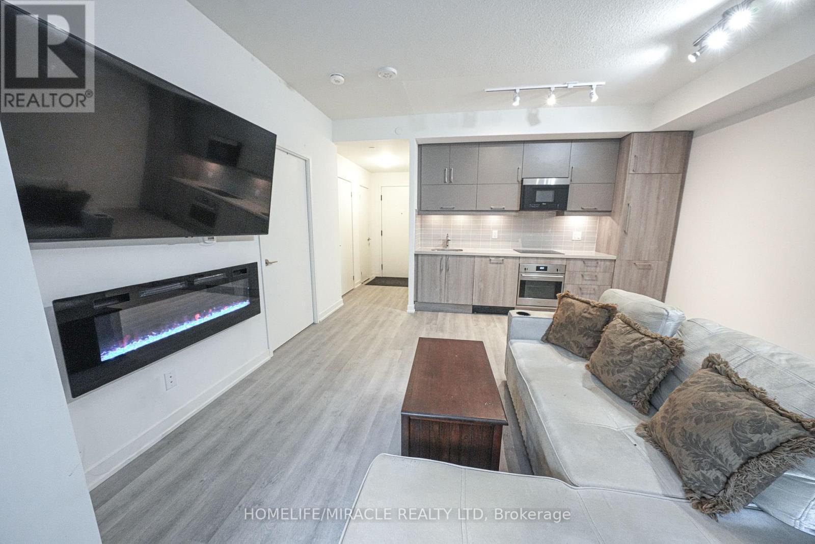 705 - 8119 Birchmount Road, Markham, ON - Indoor