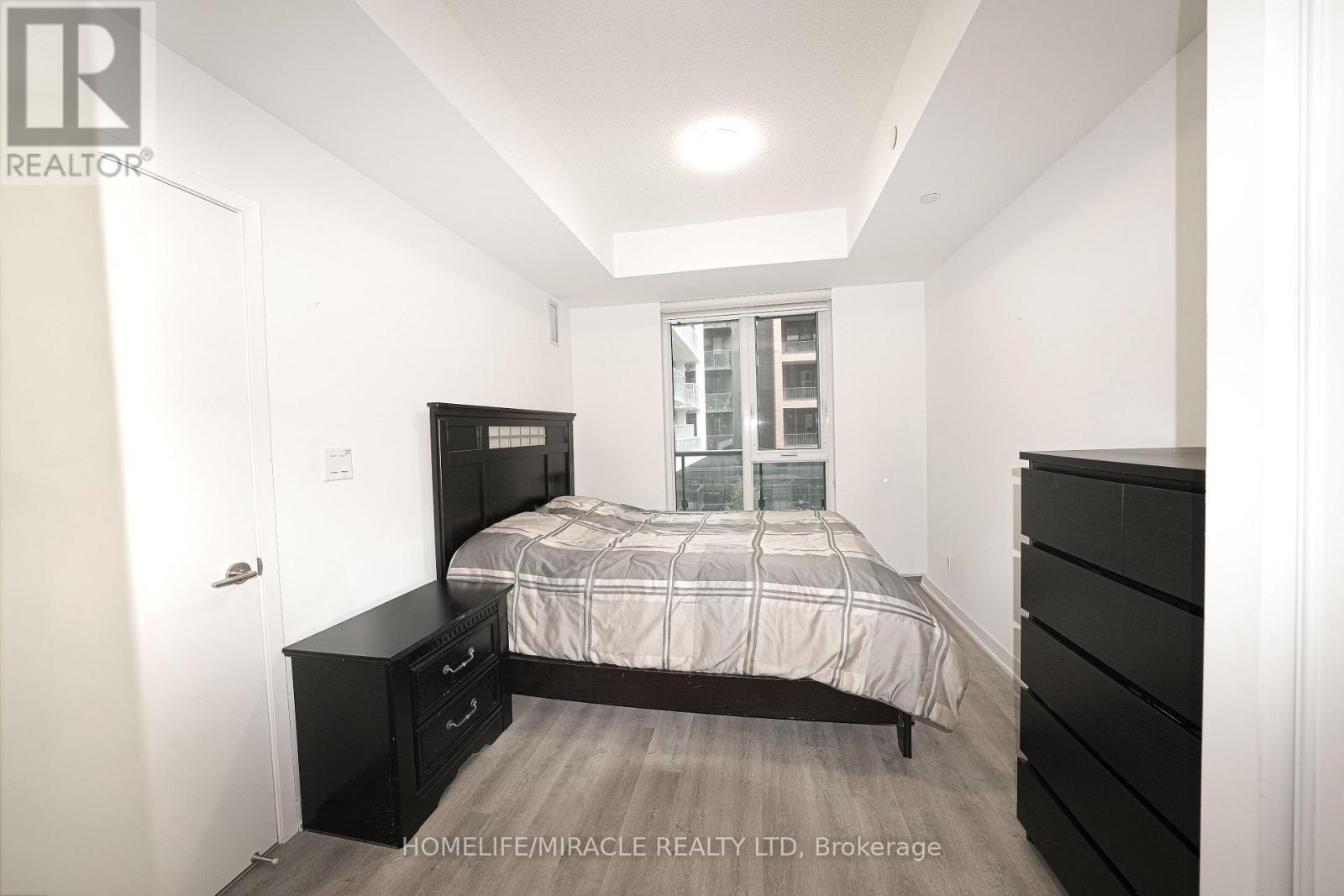 705 - 8119 Birchmount Road, Markham, ON - Indoor Photo Showing Bedroom