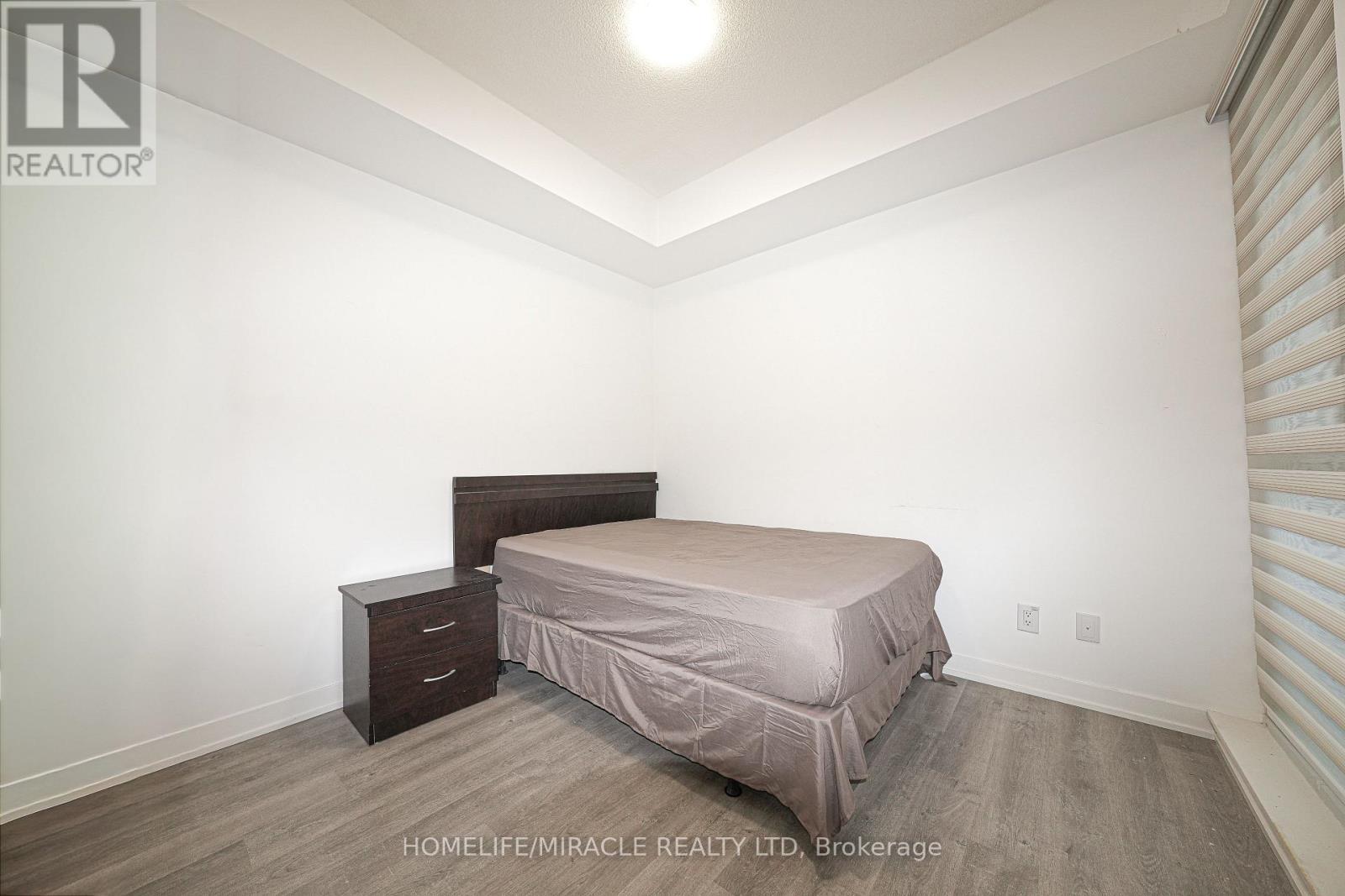 705 - 8119 Birchmount Road, Markham, ON - Indoor Photo Showing Bedroom