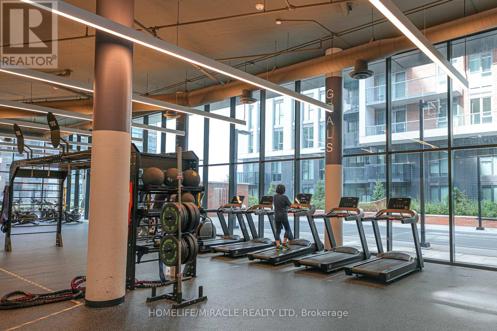 705 - 8119 Birchmount Road, Markham, ON - Indoor Photo Showing Gym Room