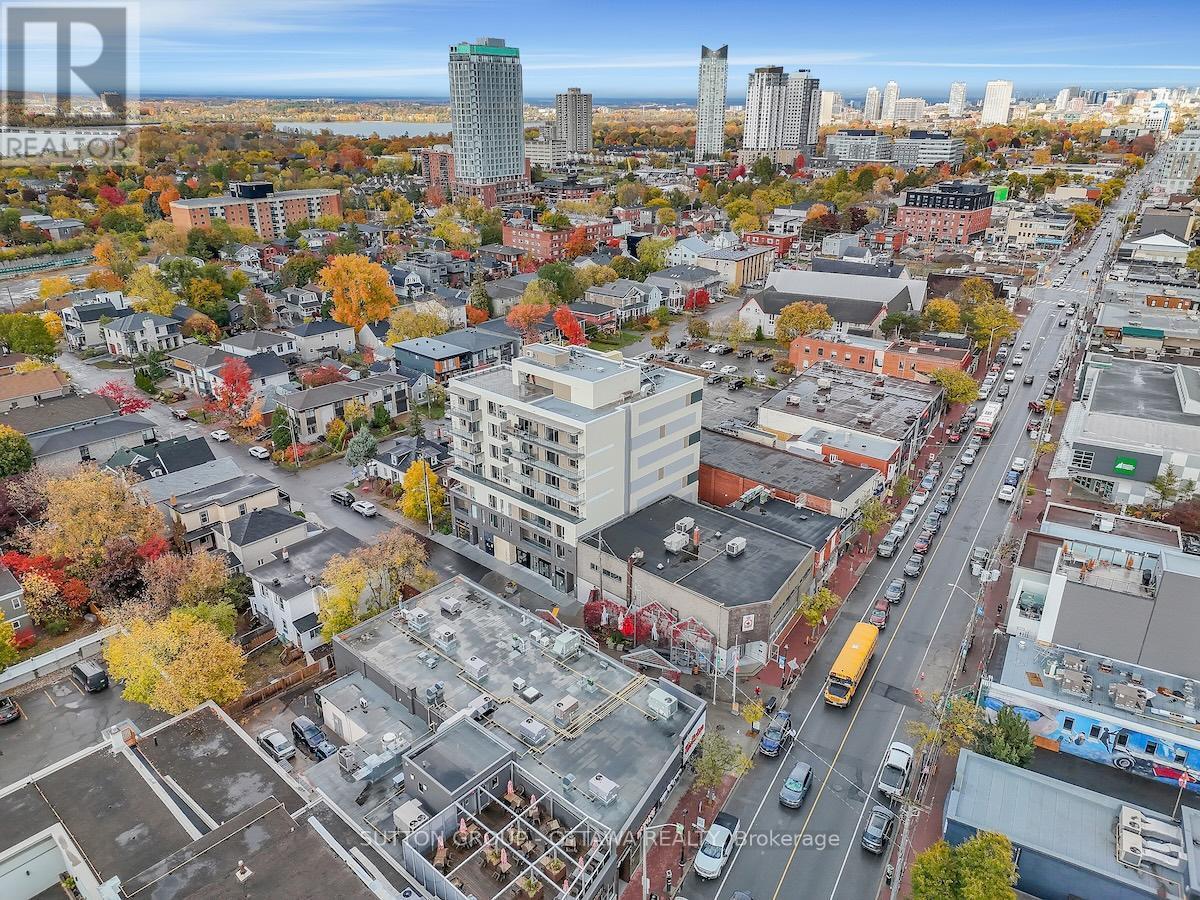 399 Winston Avenue, Ottawa, ON