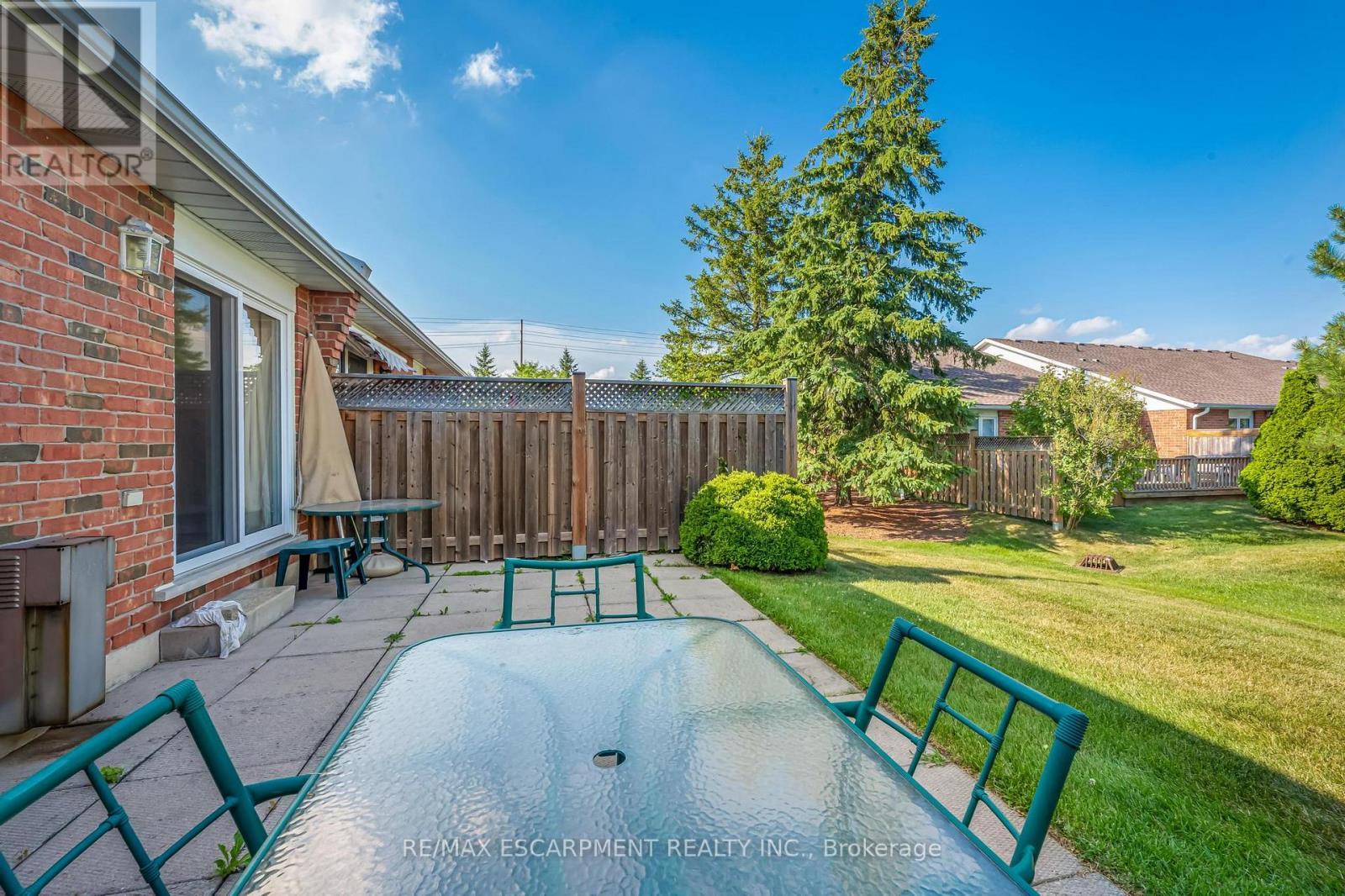 17 - 25 Kitty Murray Lane, Hamilton, ON - Outdoor