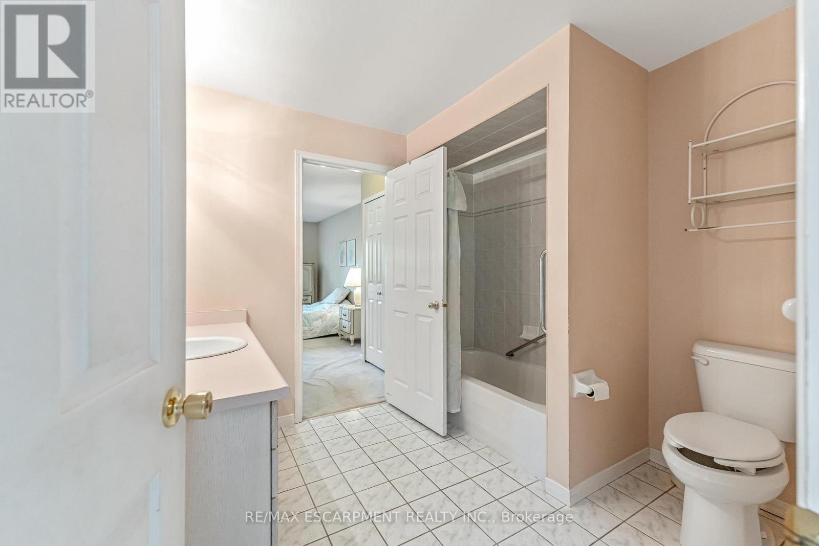 17 - 25 Kitty Murray Lane, Hamilton, ON - Indoor Photo Showing Bathroom